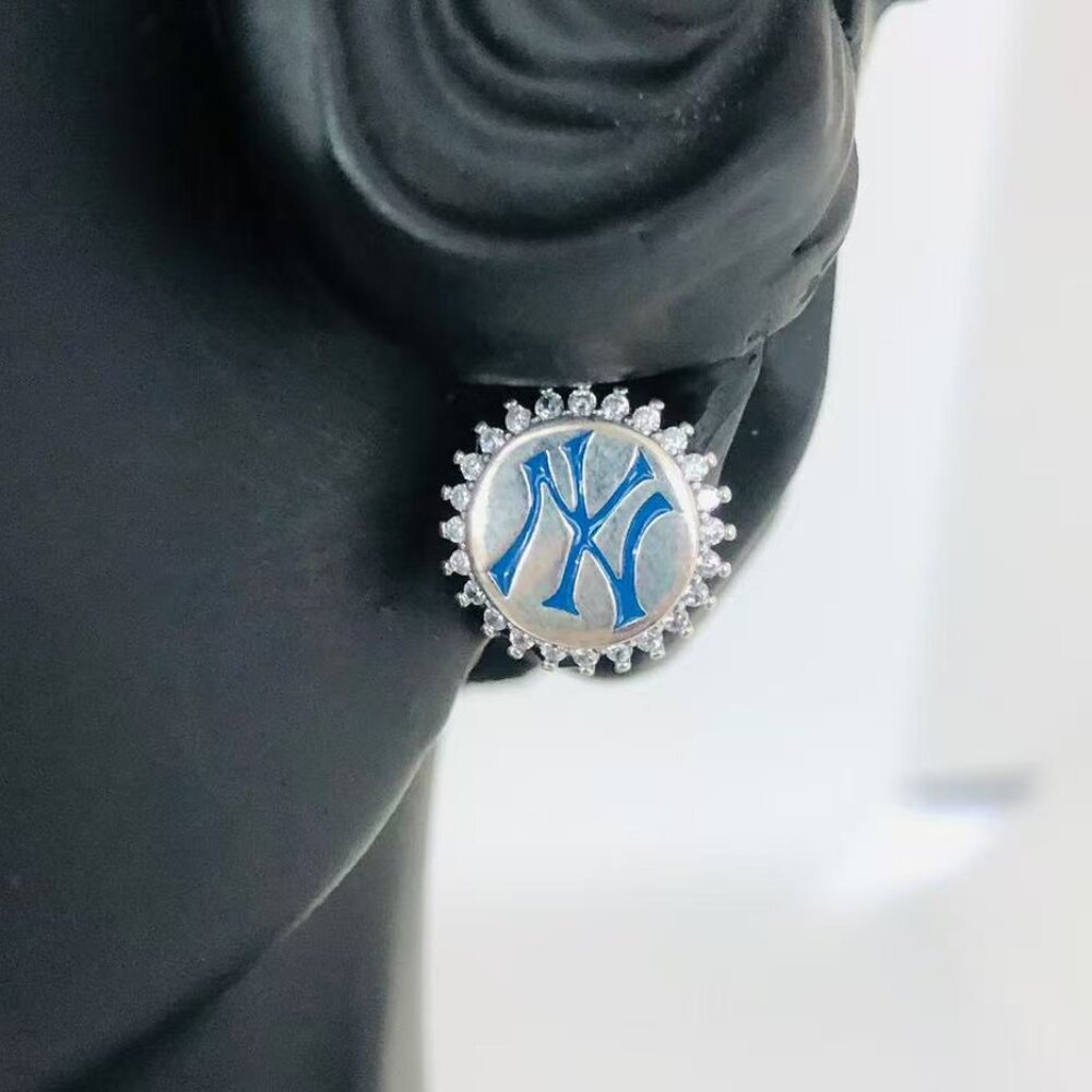 ✨🔥New York Yankees Exclusive Earrings / Travel earrings/ Travel gift/ S925 ster